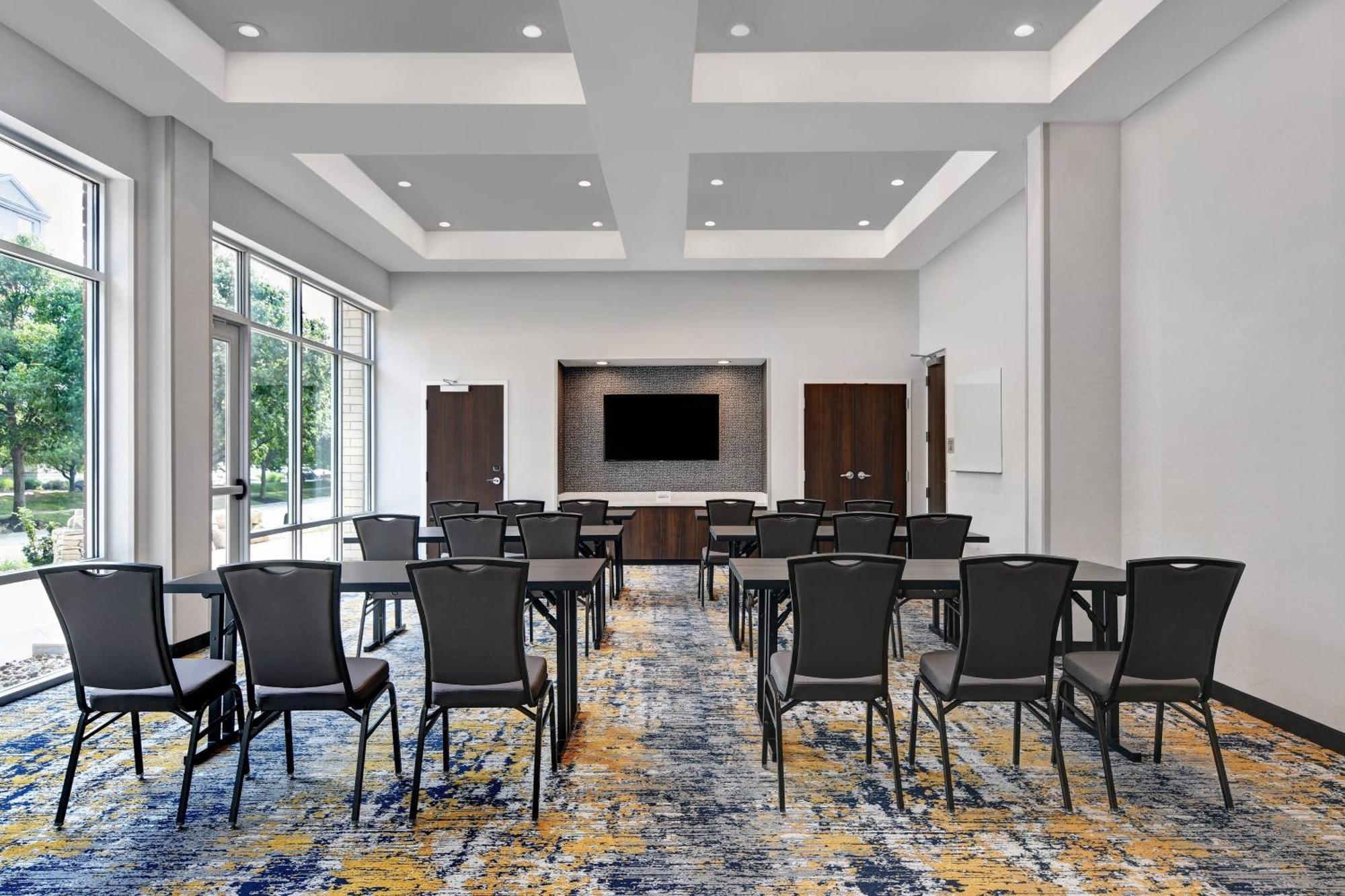 Towneplace Suites By Marriott Columbus Dublin Exterior photo